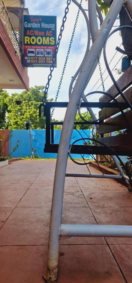 Tony'S Garden House Back Packers Inn Jaffna Luaran gambar