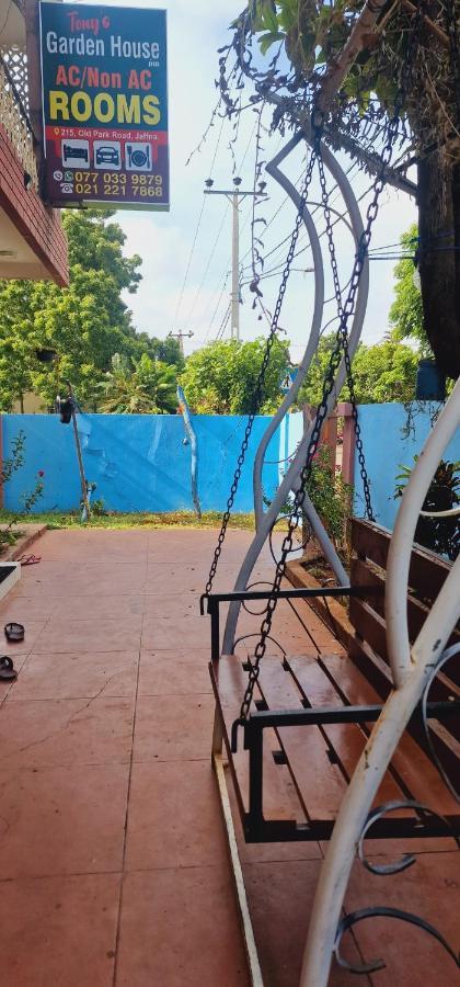Tony'S Garden House Back Packers Inn Jaffna Luaran gambar