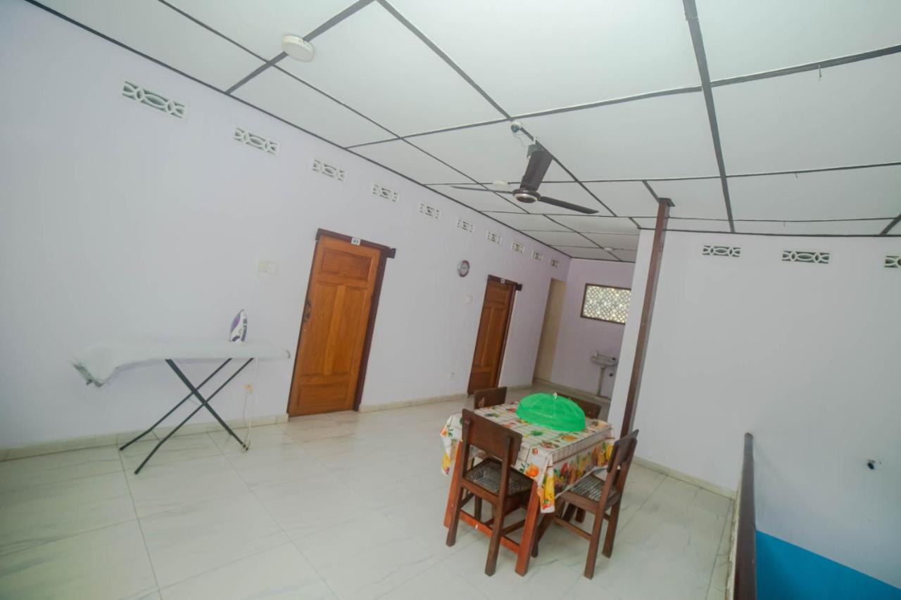 Tony'S Garden House Back Packers Inn Jaffna Luaran gambar