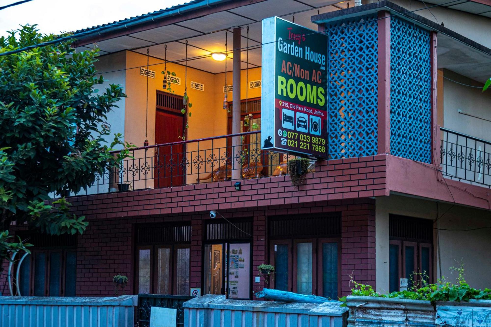Tony'S Garden House Back Packers Inn Jaffna Luaran gambar