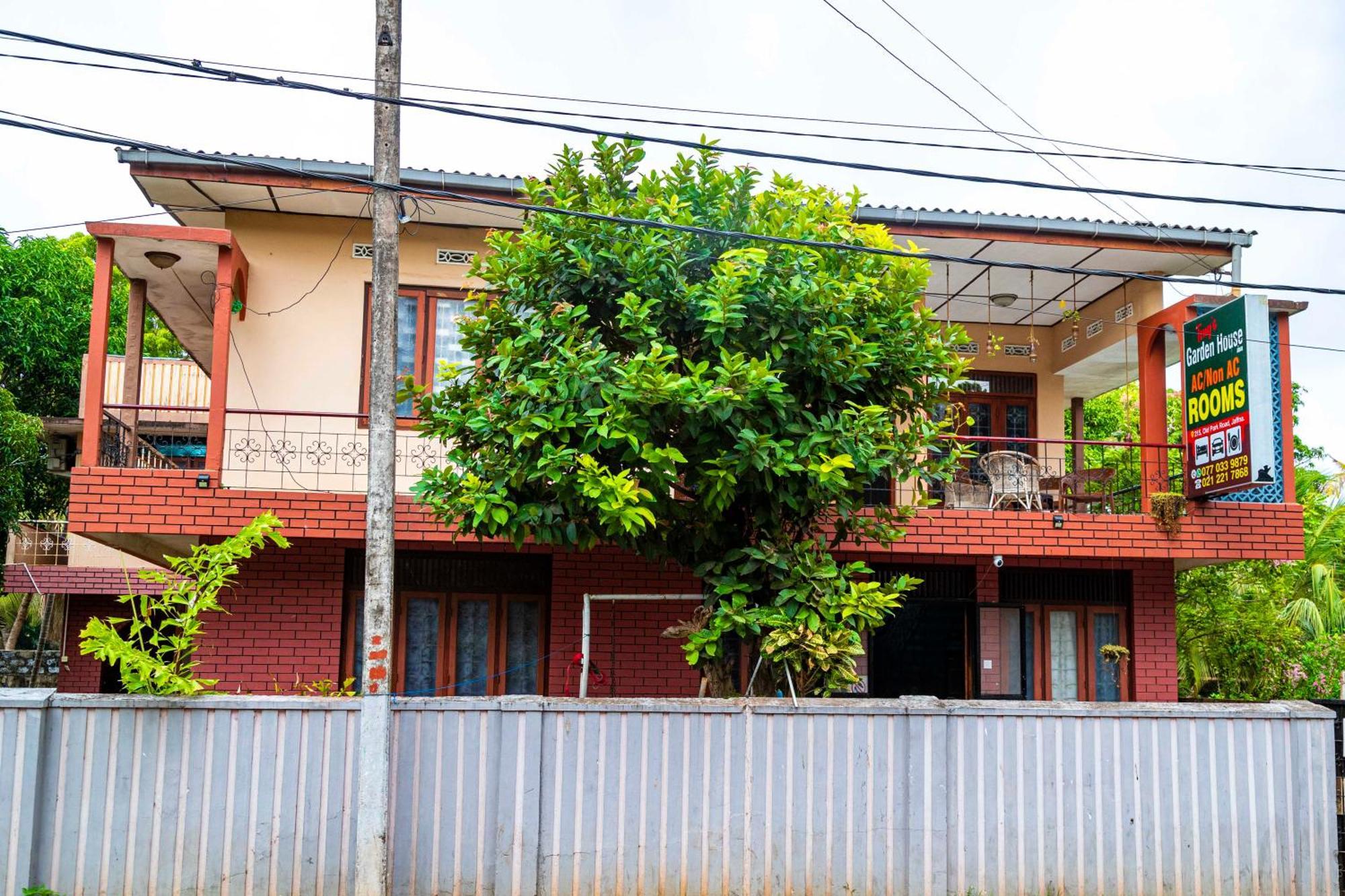 Tony'S Garden House Back Packers Inn Jaffna Luaran gambar