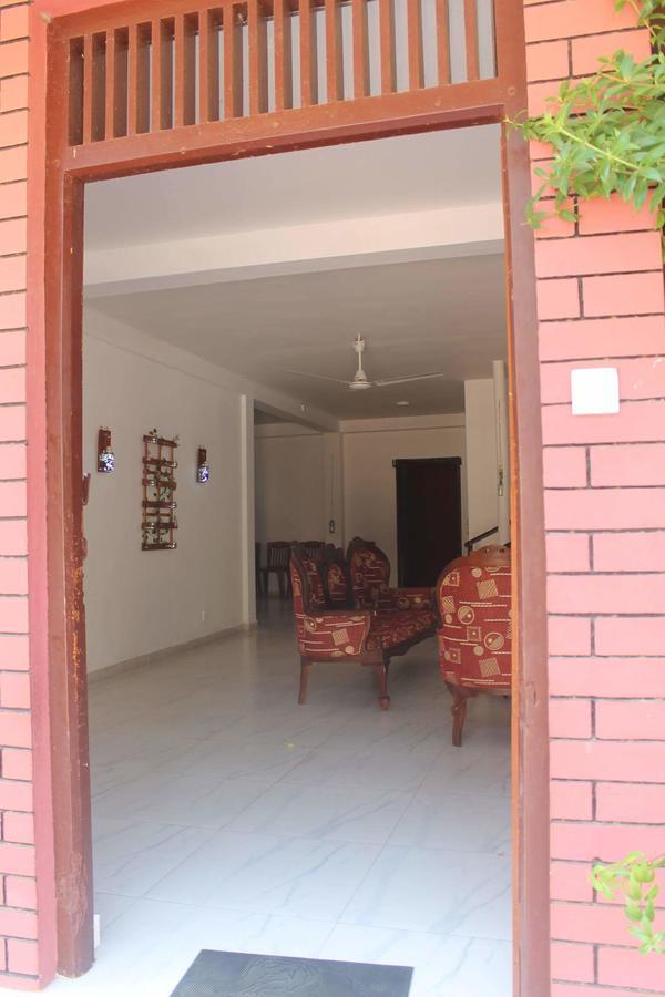 Tony'S Garden House Back Packers Inn Jaffna Luaran gambar